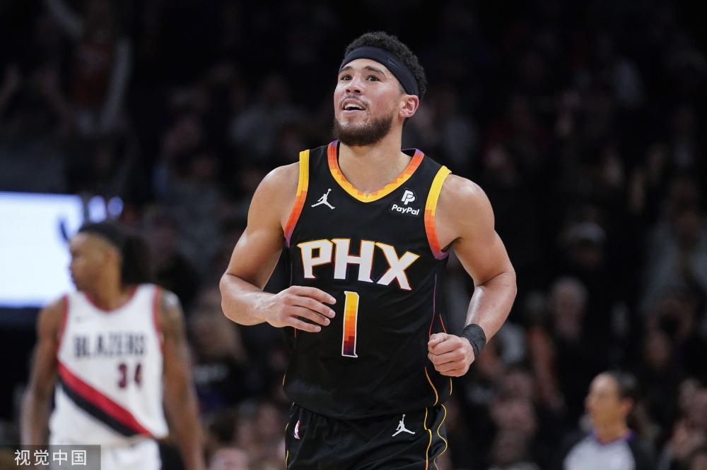 他的影响下 他的影响下